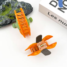 Load image into Gallery viewer, Pumpkin Acetate Claw Clip, Halloween Hair Clip